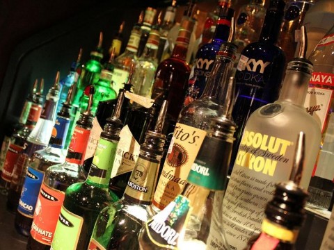 Se dispara ventas de bebidas alcoh&oacute;licas il&iacute;citas en RD