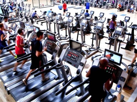 Gimnasios se preparan para abrir, clientes deber&aacute;n utilizar viseras o mascarillas
