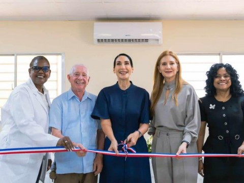 Primera dama y Fundaci&oacute;n Reservas del Pa&iacute;s inauguran Centro de Capacitaci&oacute;n Integral en Bajos de Haina