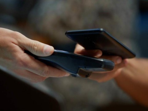 Sector bancario dominicano valora implementaci&oacute;n de Google Pay y Apple Pay en el pa&iacute;s