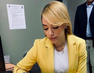 La Comunicadora Isaura Taveras inscribe su candidatura a diputada por el PRD