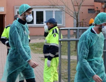 M&eacute;dicos siguen luchando contra el Coronavirus en Italia  