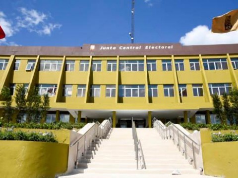 PRM y PLD se acusan mutuamente de violar leyes electorales con campa&ntilde;a a destiempo