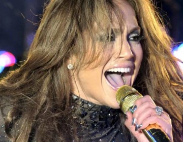 La cantante y actriz Jennifer L&oacute;pez cumple hoy 55 a&ntilde;os de edad