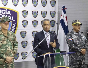 Ministro de la Presidencia: 6 polic&iacute;as han muerto y 20 han sido heridos en "intercambio de disparos"