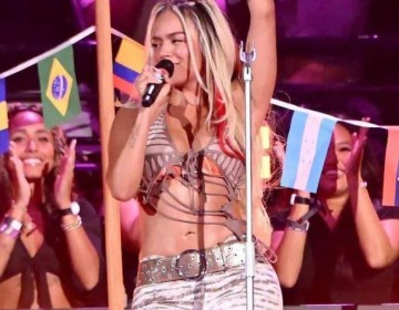 Karol G lleva el merengue a los MTV VMAs 2024 y pone a bailar a Taylor Swift
