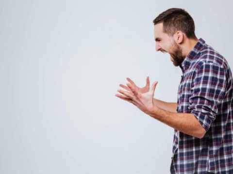 C&oacute;mo reducir la ira tras un insulto o provocaci&oacute;n, seg&uacute;n la ciencia