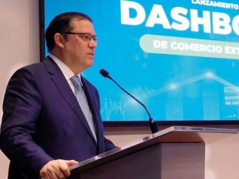 Aduanas presenta herramienta de Comercio Exterior