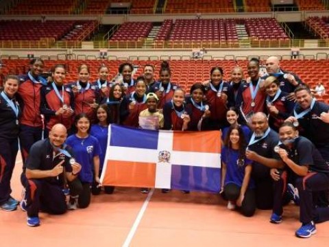 Las Reinas del Caribe regresan al pa&iacute;s luego de coronarse campeonas del NORCECA