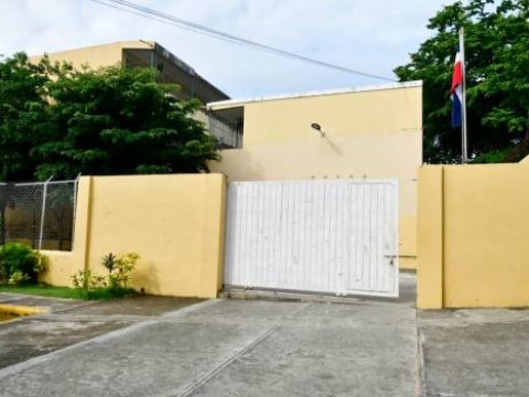 Cierran escuelas en SFM luego que 30 profesores dieran positivo al COVID-19
