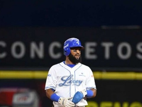 Emilio Bonifacio se resiste al retiro y acepta un nuevo rol con el Licey