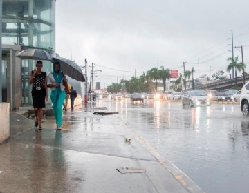 Vaguada y onda tropical provocar&aacute;n aguaceros este jueves y viernes; cuatro provincias en alerta