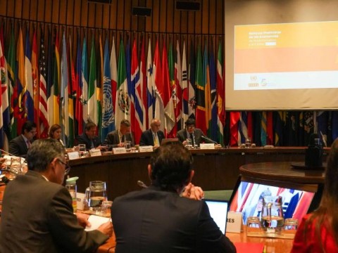 Cepal alerta sobre aumento en pagos de intereses de la deuda de RD y otros pa&iacute;ses