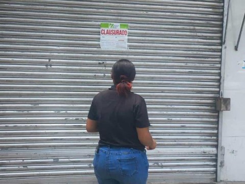 Embajada de China pide a sus ciudadanos cumplir las normas y a autoridades mantener respeto
