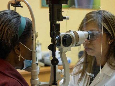 Accidentes de tr&aacute;nsito y ri&ntilde;as lideran las causas de traumas oculares en RD