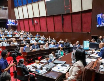Los diputados buscan desengavetar un paquete de proyectos retrasados
