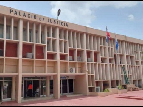 Madre del supuesto cabecilla de red vinculada a regidor recib&iacute;a dinero de transacciones, seg&uacute;n MP