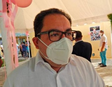 SNS entrega equipos valorados en 10 millones de pesos a hospital en Neiba 