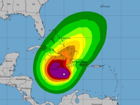 Melissa se convierte en hurac&aacute;n y se espera que se intensifique r&aacute;pidamente