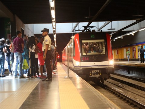 Servicio del Metro ser&aacute; extendido hasta las 12:00 de la media noche