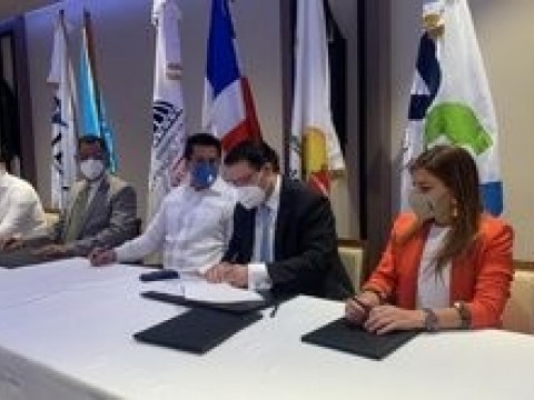 Formulario de viaje de Aduanas y Migraci&oacute;n ser&aacute; electr&oacute;nico seg&uacute;n nueva disposici&oacute;n   