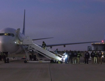 Llega a Venezuela primer avi&oacute;n de EEUU con migrantes tras acuerdo Biden-Maduro