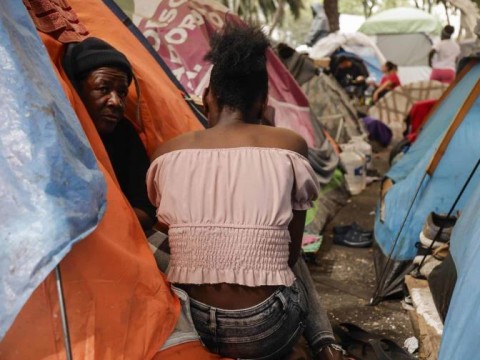 Con las puertas de EEUU cerradas, los migrantes haitianos optan por el "mexican dream"