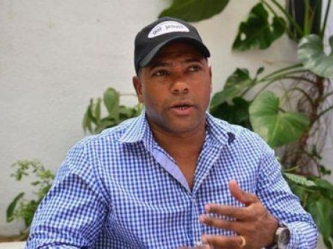 Detienen al ex grandes ligas Miguel Tejada cuando intentaba salir del pa&iacute;s