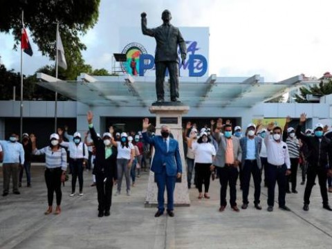 Pastores evang&eacute;licos brindan su apoyo al PRD