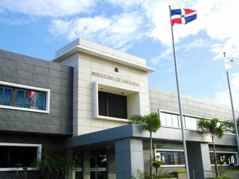 Hacienda da 45 d&iacute;as para cerrar cuentas de FASE