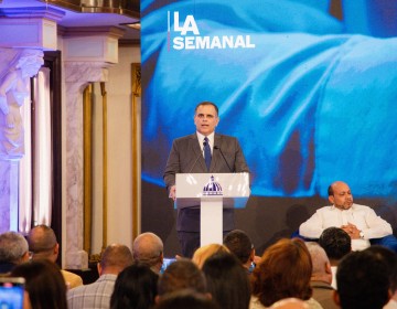 El gobierno duplica el costo del marbete en propuesta de reforma fiscal