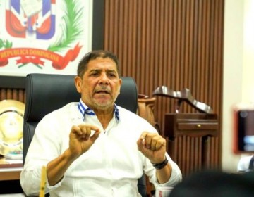 Ministro de Agricultura reitera que el ministerio no tiene deuda con cebolleros