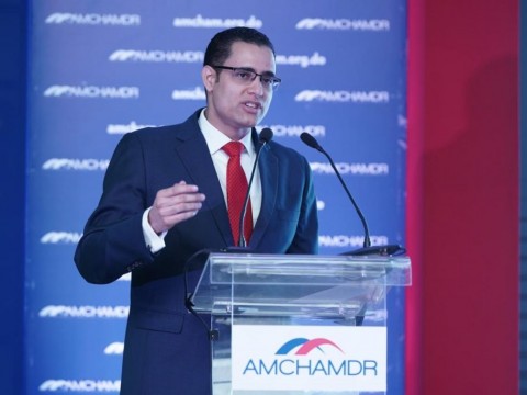Ministro de Econom&iacute;a explica de d&oacute;nde saldr&aacute;n los recursos para el presupuesto complementario