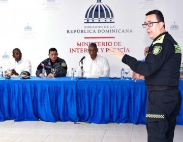 Oficiales dominicanos son capacitados por polic&iacute;a colombiana