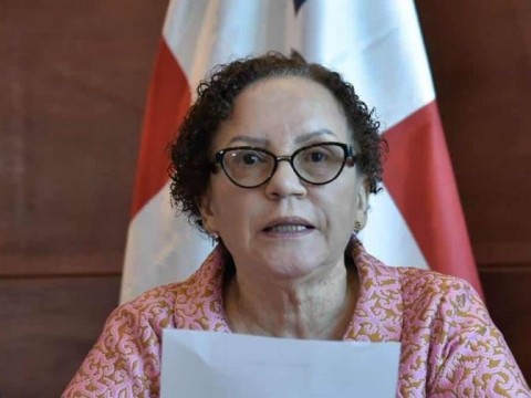 Miriam Germ&aacute;n defiende pol&iacute;tica del Ministerio P&uacute;blico en casos de corrupci&oacute;n