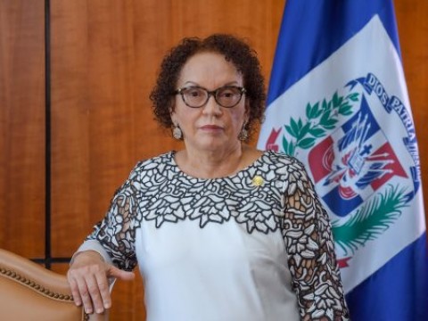Miriam Germ&aacute;n anuncia un reajuste salarial para los fiscales y una nueva pol&iacute;tica de compensaci&oacute;n