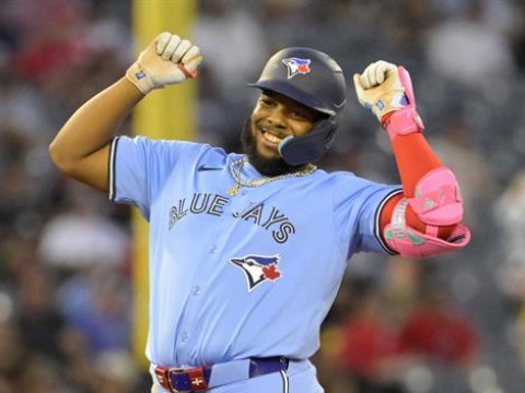 El bate de Vladdy Jr. deja a Yankees muy tocados