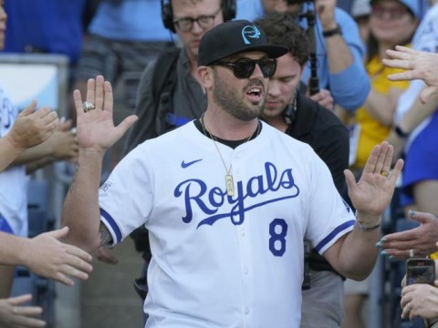 Mike Moustakas se retirar&aacute; con los Reales de Kansas City