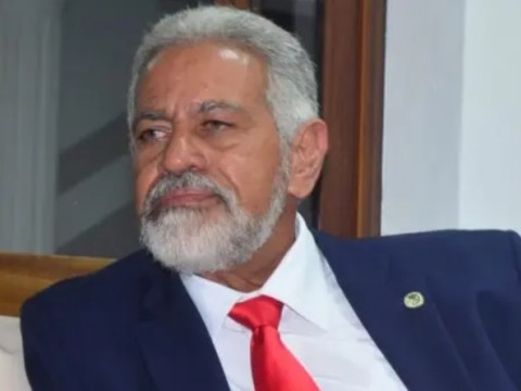 En peligro los r&iacute;os de Pedernales por la tala de &aacute;rboles