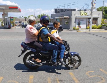 "Cuando t&uacute; vas en motores, t&uacute; vas encomendada a Dios"