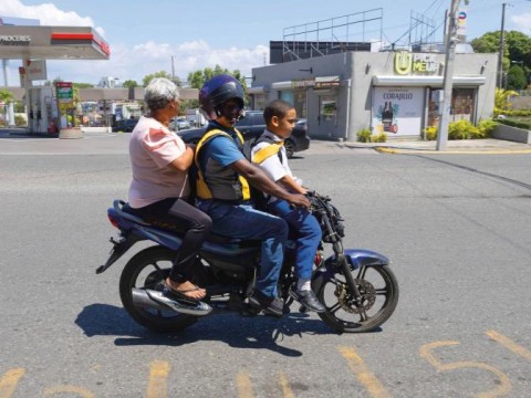 "Cuando t&uacute; vas en motores, t&uacute; vas encomendada a Dios"