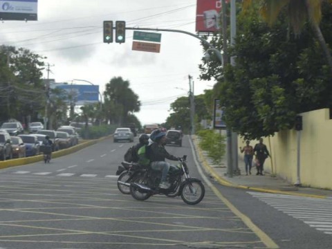 Motoristas sin regular suman 57 % de muertes en accidentes
