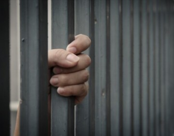 Apresan mujer que amenazaba a hombre con publicar im&aacute;genes &iacute;ntimas de &eacute;l