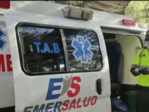 Incautan una &ldquo;narcoambulancia&rdquo; en Colombia que transportaba coca&iacute;na