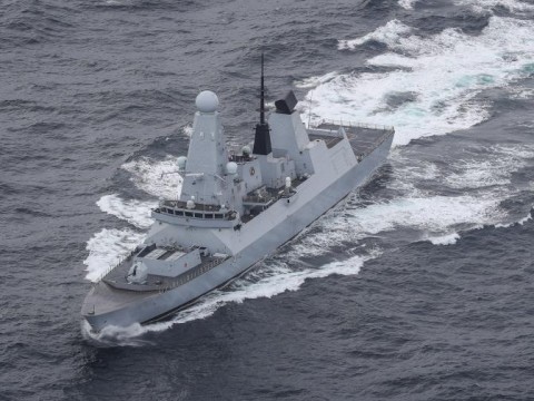 EE.UU. dice haber derribado 12 drones y cinco misiles m&aacute;s en el mar Rojo
