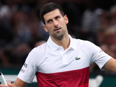 Djokovic dice estar dispuesto a sacrificar torneos antes que vacunarse, aunque rechaza se le asocie a antivacunas