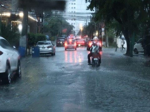 Onda tropical y vaguada generar&aacute;n aguaceros en varios puntos del pa&iacute;s este mi&eacute;rcoles