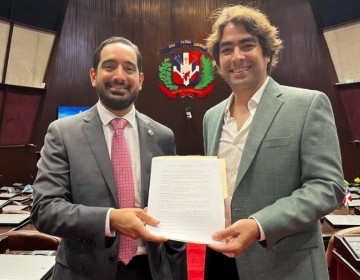 Proyecto de ley propone debates obligatorios para candidatos presidenciales