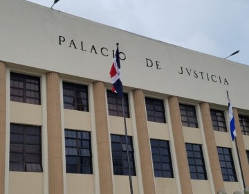 Reapresan a detenido que escap&oacute; luego desarmar y golpear agente en Palacio de Justicia