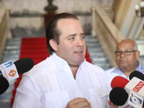 Paliza asegura miembros de la sociedad civil y funcionarios p&uacute;blicos electos pasar&aacute;n al PRM